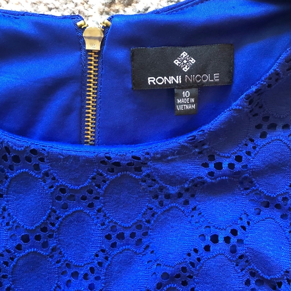 Ronni Nicole Royal Blue Lace Shift Dress - Picture 3 of 7